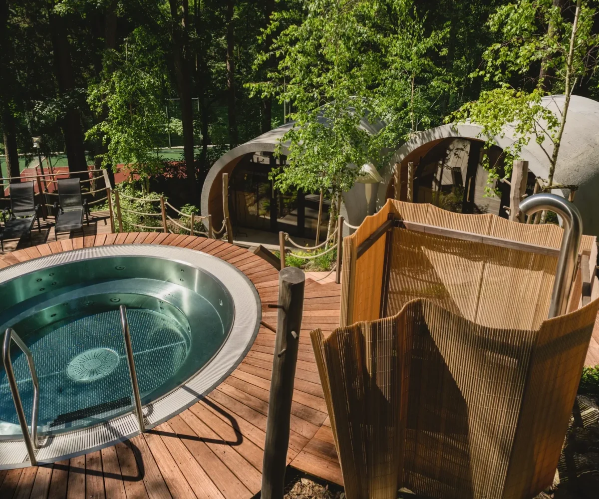 066_TRENČIANSKÉ TEPLICE_Koupaliště Zelená žaba