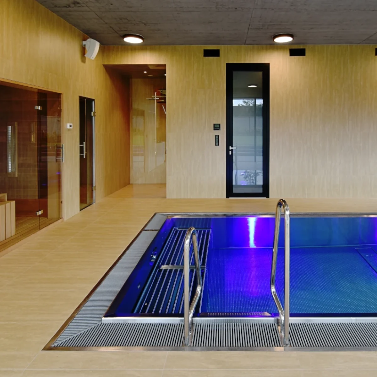 basen_wewnętrzny_001b