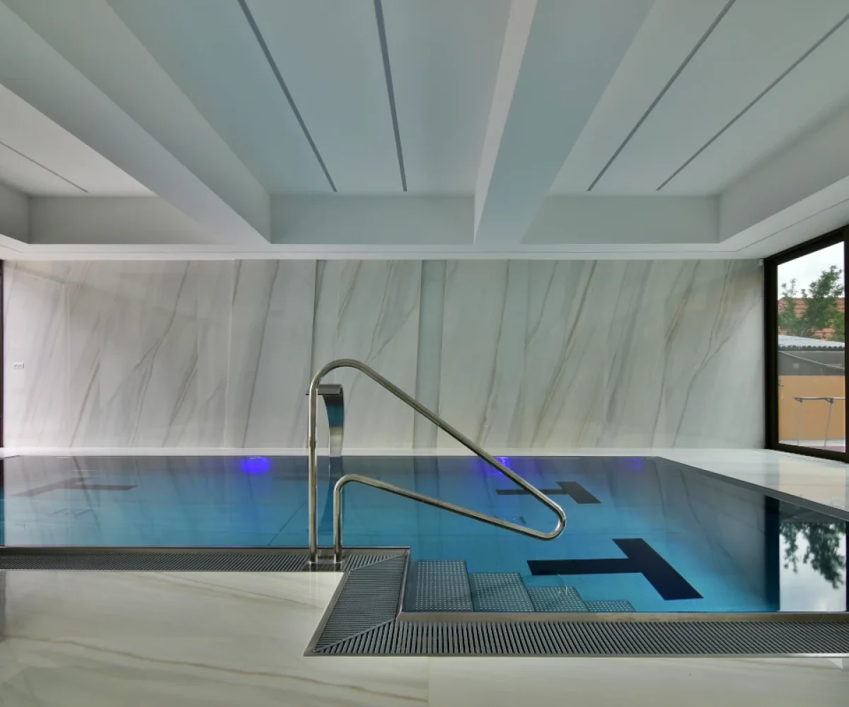 basen_wewnętrzny_004b