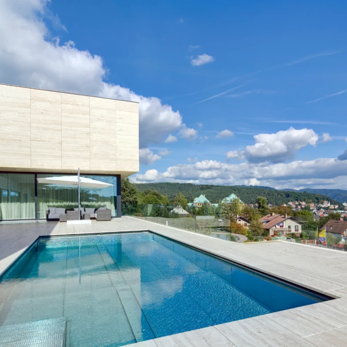 basen_zewnętrzny_z_ukrytą_rynną_003a