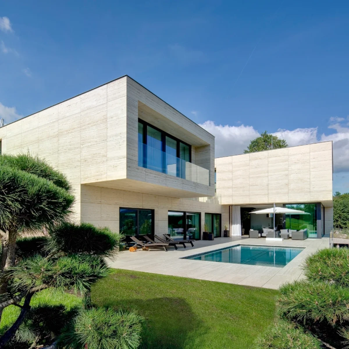 basen_zewnętrzny_z_ukrytą_rynną_003b