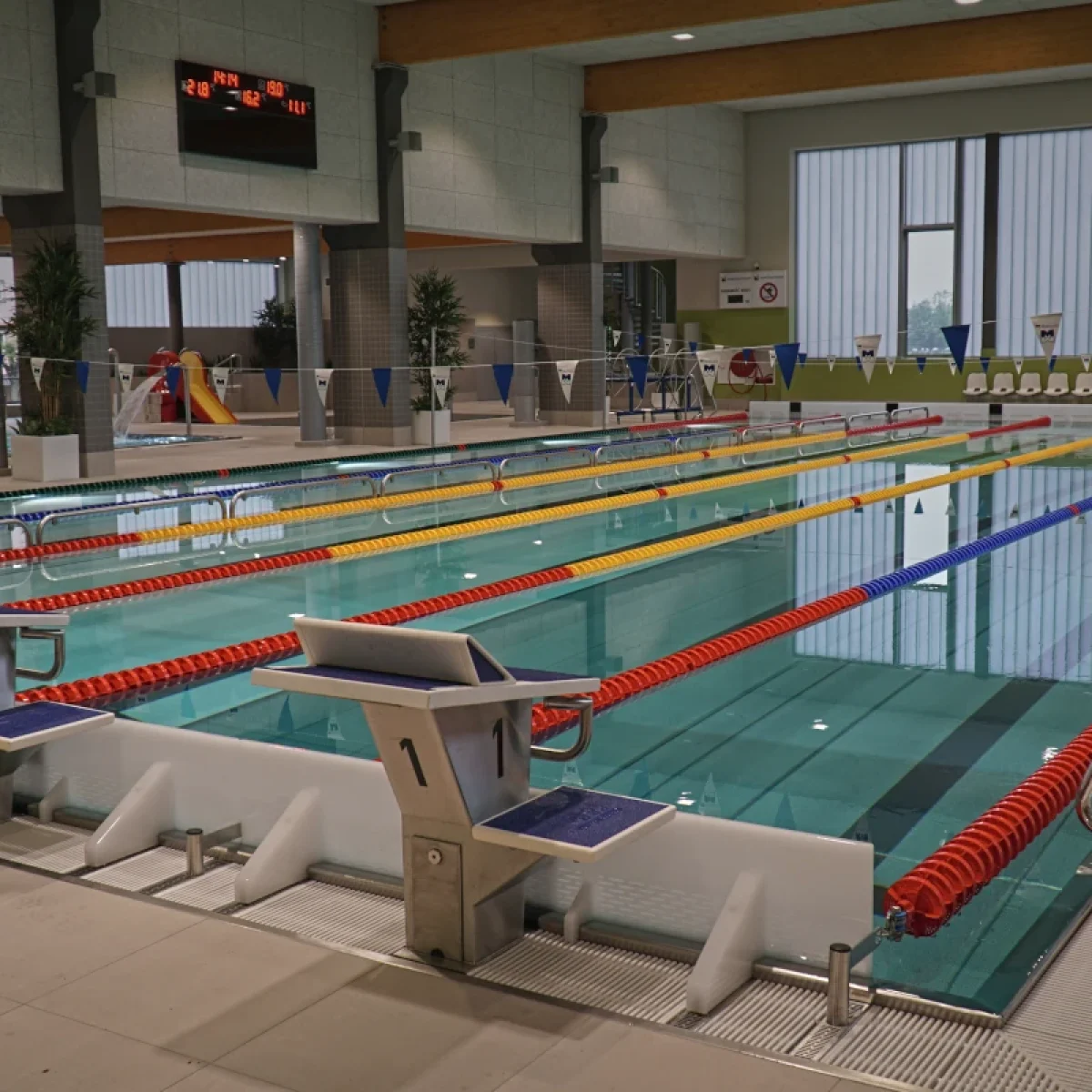 kryty_basen_w_andrychowie_02